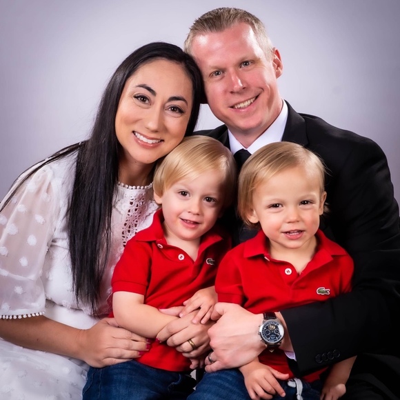 Meet your Posher, Desilyn - Picture 1 of 1